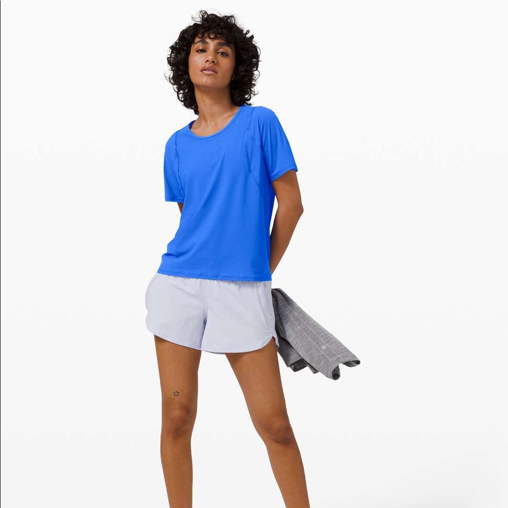 Lululemon Wild Bluebell Outrun the Heat Sz 8 Tee